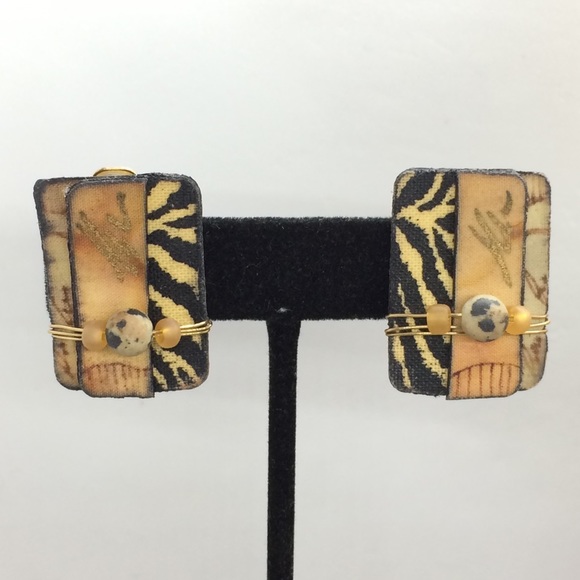 Vintage Jewelry - VINTAGE UPCYCLED 80S ARTISAN VINTAGE PRINT FABRIC PANEL WIRE WRAP CLIP EARRINGS